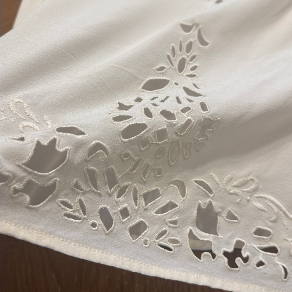Cynthia Rowley Silk Embroidered Laser Cut Sleeveless Top Off White Sz Large - Picture 4 of 9